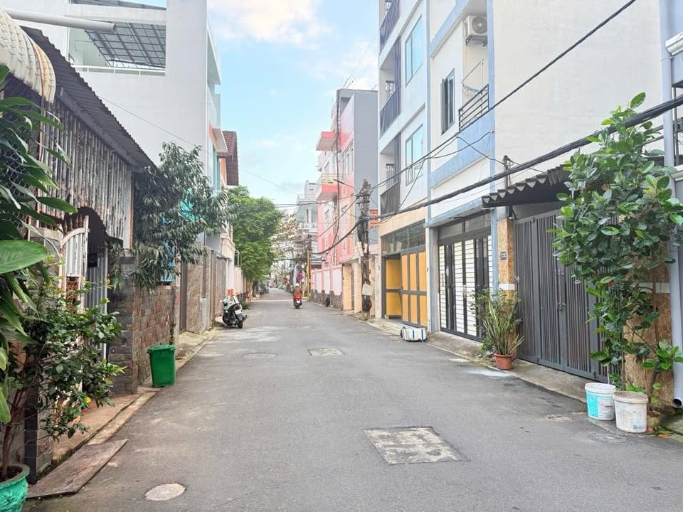 Nhà 3 tầng + 10 phòng trọ tại Kiệt Lê Hữu Trác, Đà Nẵng - Cơ hội đầu tư hấp dẫn!