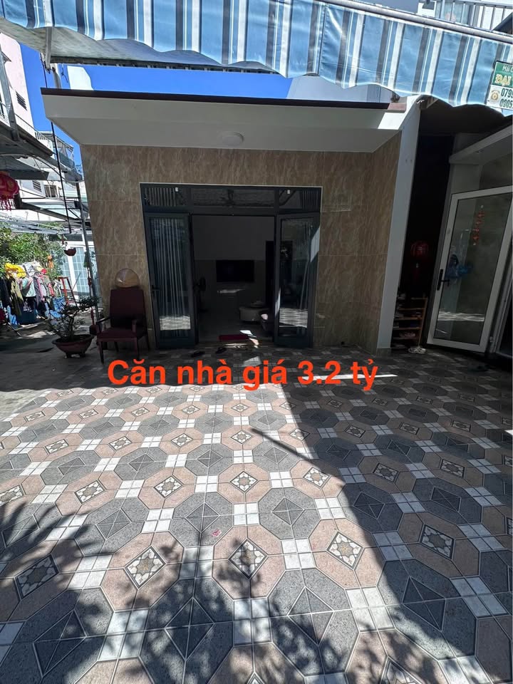 Nhà cấp 4 hẻm Lạc Thiện Vĩnh Thọ 63.7m² giá 3.2 tỷ - Gần biển Nha Trang!