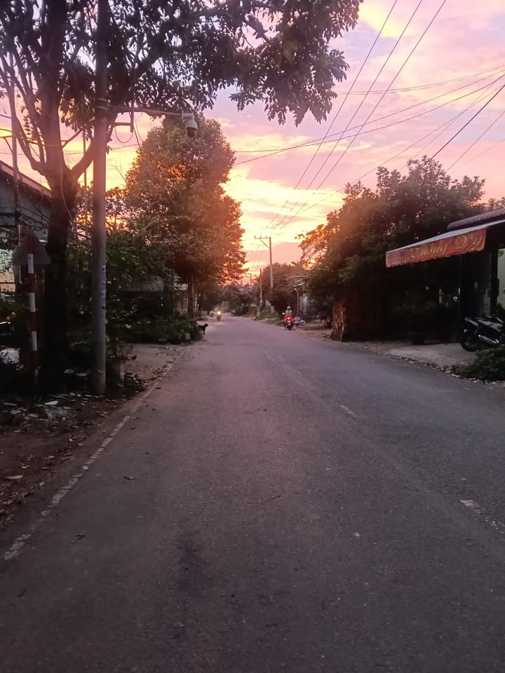 Đất 2 mặt tiền đường Nguyễn Văn Cừ, Đạ Huoai 400m² giá 2.8 tỷ - Cơ hội đầu tư không thể bỏ lỡ!