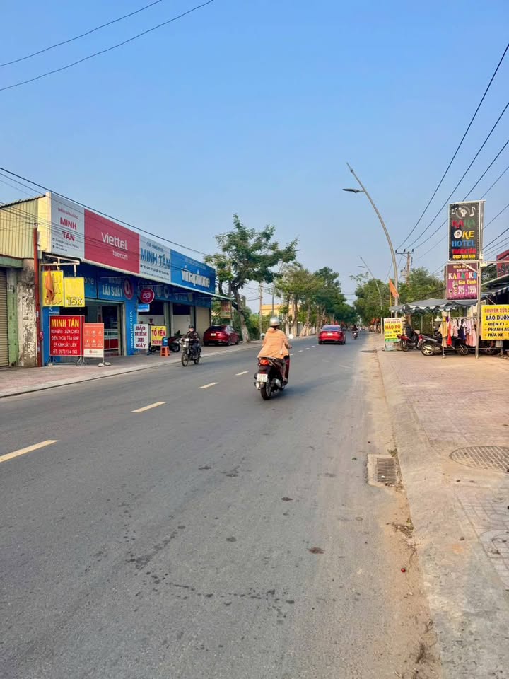 Nhà kho 2 mặt tiền tại Gò Công 522m² giá 5.5 tỷ - Phù hợp kho bãi, nhà xưởng!