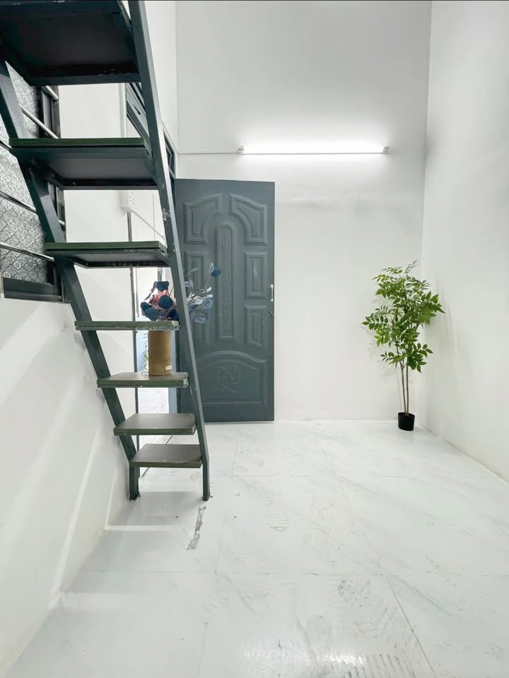 Căn hộ cho thuê tại 95 Phan Văn Hớn, Q12 - Diện tích rộng rãi, giá chỉ 2 triệu/tháng!