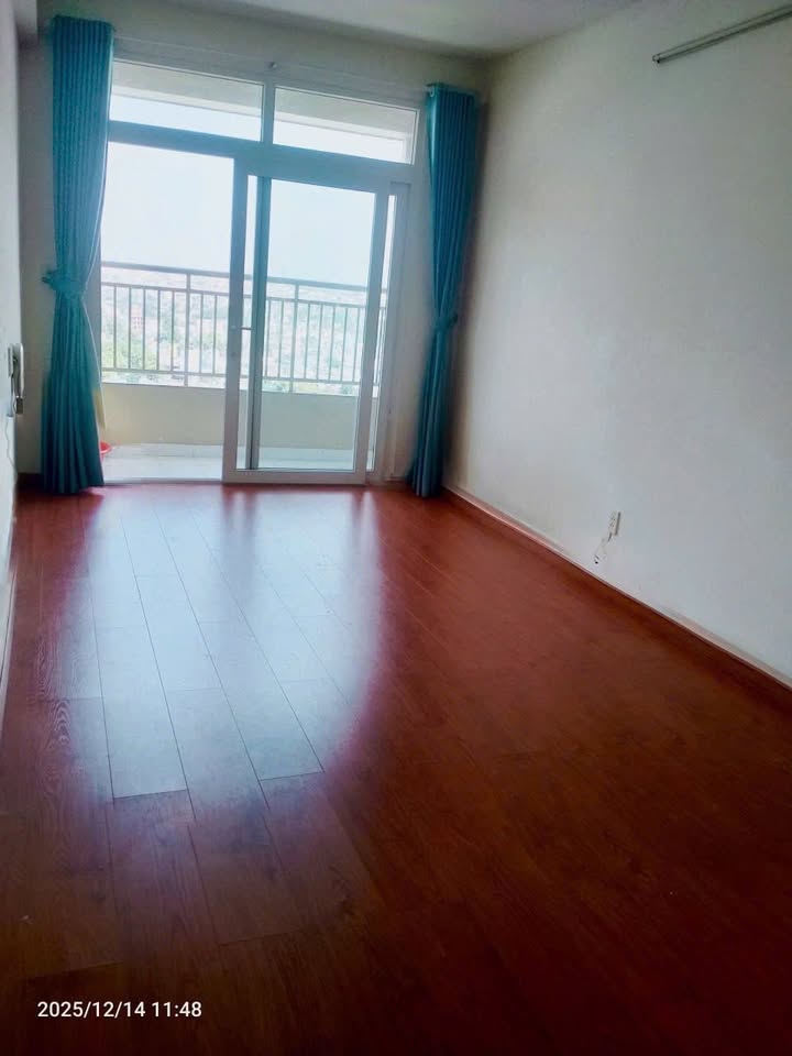 Chung cư Tô Ký quận 12 65m² giá 7.5 triệu - Căn góc thoáng mát, đầy đủ nội thất!