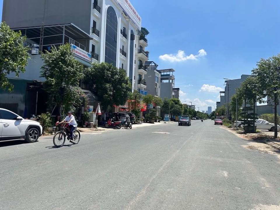 Nhà phố Phương Canh, Nam Từ Liêm 40m² giá thỏa thuận - Sổ đỏ chính chủ, tiện ích đầy đủ!