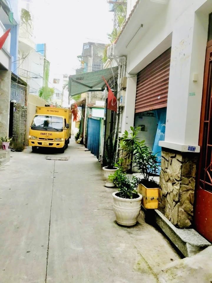 Nhà phố Thạch Lam Tân Bình 37.44m² giá 6.5 tỷ - Thương lượng ngay!