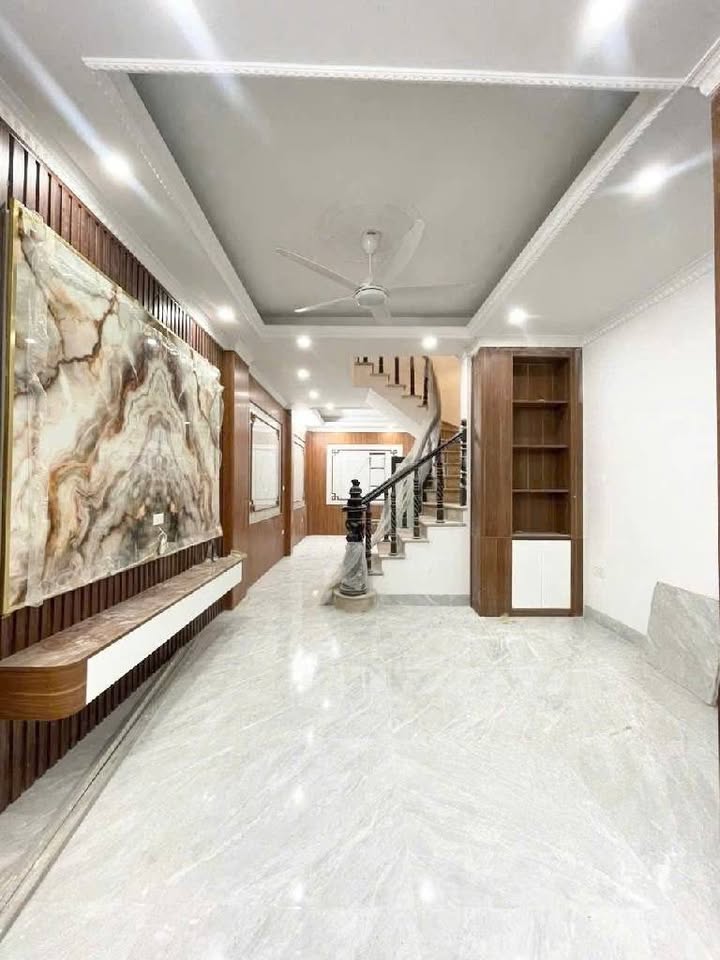 Nhà Hồng Hà Hoàn Kiếm 45m² giá 8.2 tỷ - Sẵn sàng giao dịch ngay!