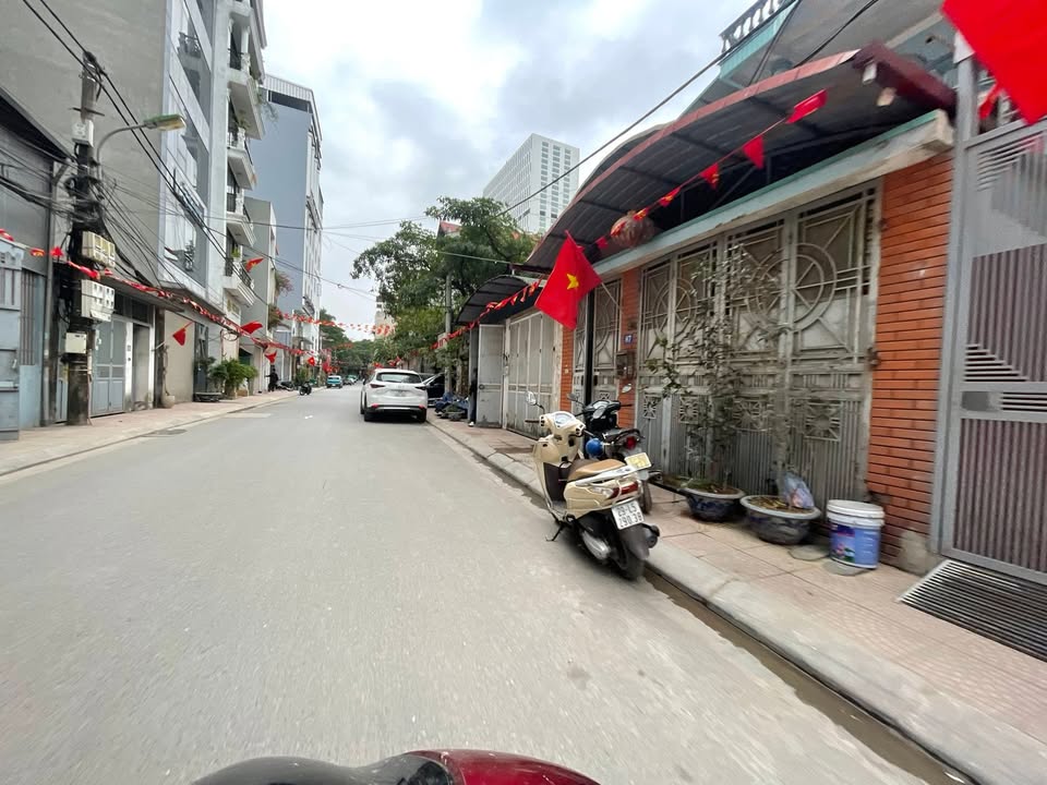 Đất phân lô Hồ Tùng Mậu, Cầu Giấy 40m² giá 9.39 tỷ - Đầu tư sinh lời ngay!