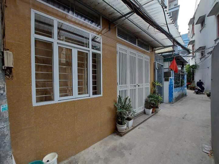 Nhà riêng tại Tây Hồ, 32m² giá thỏa thuận - Lô góc, ngõ rộng thoáng