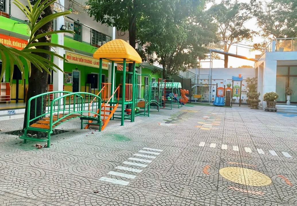 Nhà góc 2 mặt tiền Đường số 25, Q. Bình Tân 3000m² giá 140 triệu - Kinh doanh sinh lời ngay!