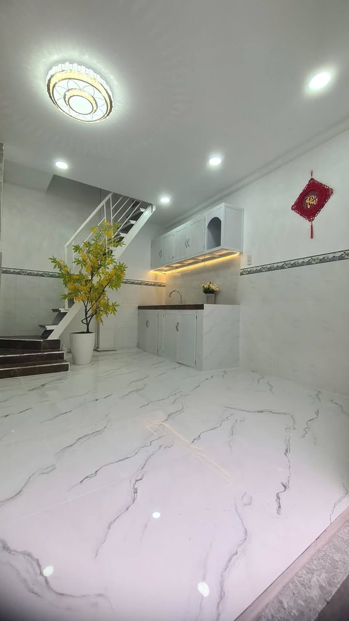 Nhà phố Tạ Quang Bửu Quận 8 20m² giá 1.18 tỷ - Nhà mới ở liền, tiện ích đầy đủ!