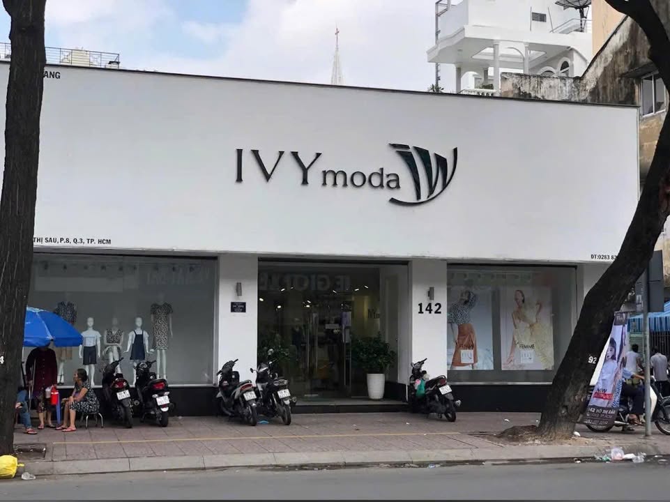 Cho thuê FrontHouse 142 Võ Thị Sáu Q3 250m² - Mặt tiền 2 góc đắc địa!