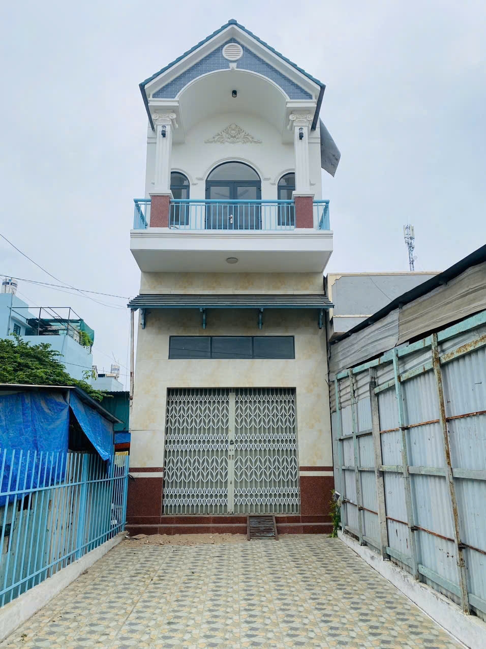 Cho thuê nhà trệt lửng 1 lầu 162m² mặt tiền đường Lê Hồng Phong, Cần Thơ - Vị trí thuận lợi cho kinh doanh!