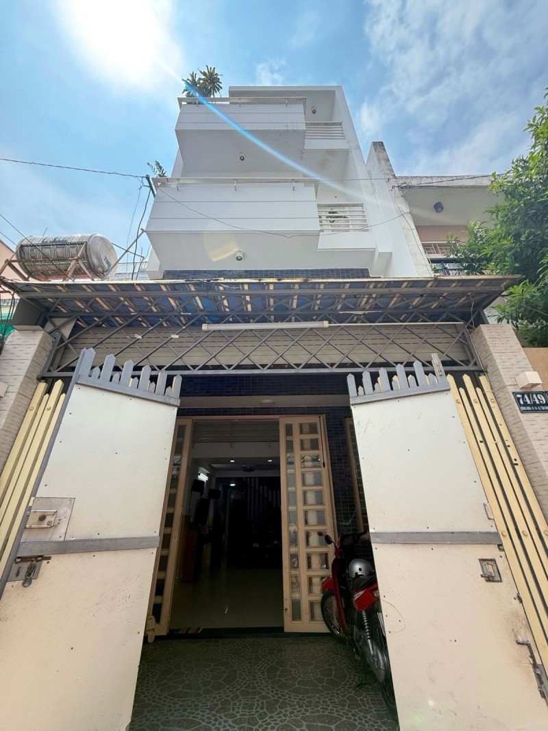 Bán nhà hẻm 74/49 Đồng Đen, phường Tân Bình, 70m² - Nhà 4 tầng kiên cố, gần chợ Bà Hoa!