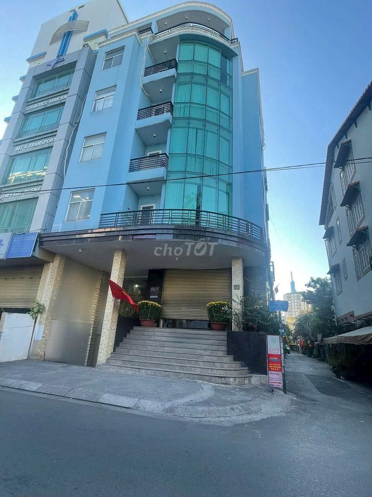Building Góc 2 Mặt Tiền Đường Hoàng Văn Thụ Quận Tân Bình 980m² giá 180 triệu - Cơ hội thuê lý tưởng cho văn phòng!