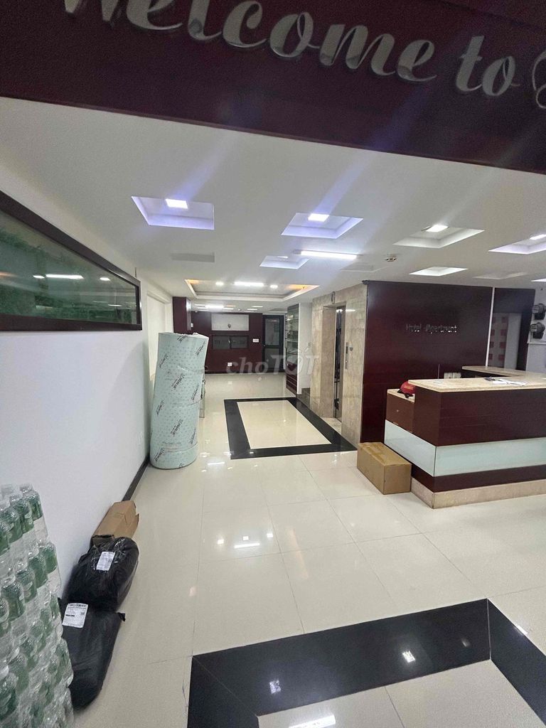 Mặt bằng kinh doanh Quận 7 120m² giá 32 triệu - Full nội thất ngay Phú Mỹ Hưng!