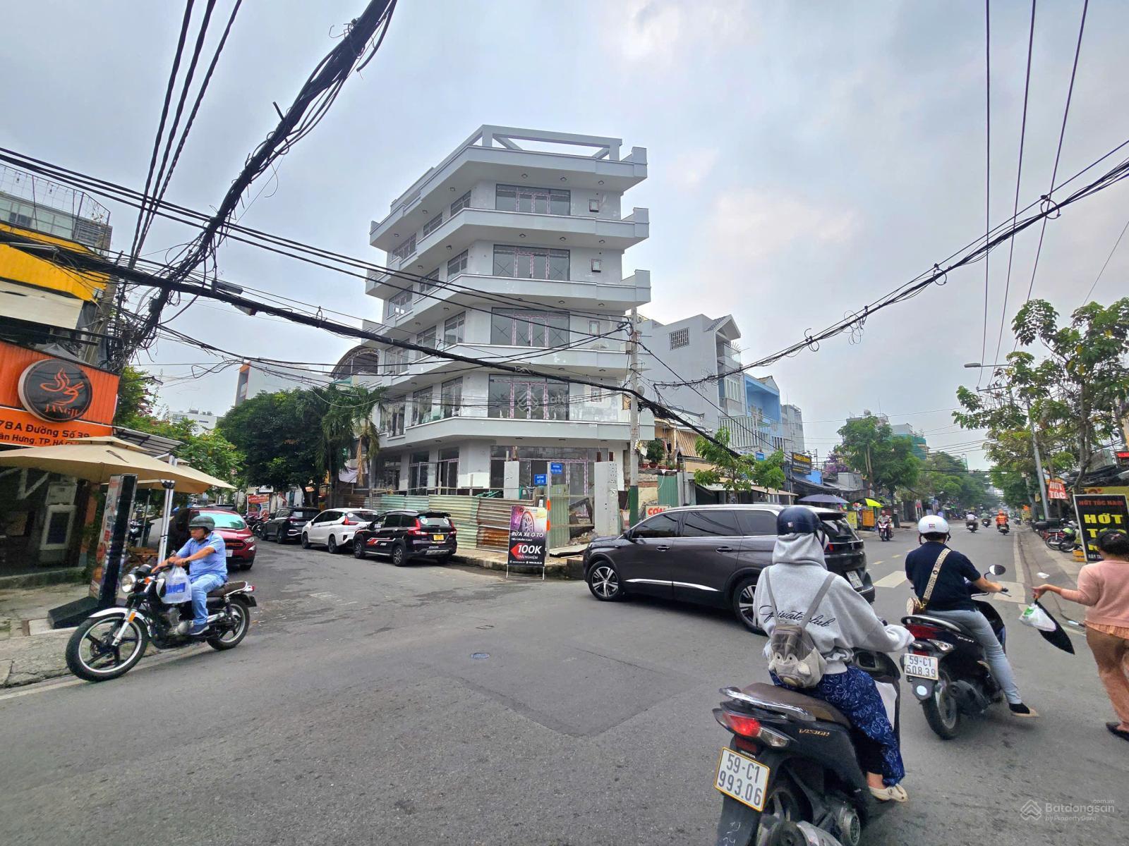 Cho thuê tòa nhà góc 2 mặt tiền Mai Văn Vĩnh, quận 7, 112m² - Vị trí đắc địa cho nhận diện thương hiệu!