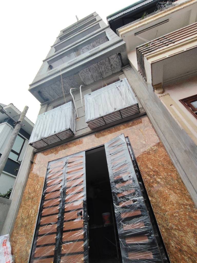 Căn CCMN 8 tầng Thanh Trì 93m² giá 24.5 tỷ - Dòng tiền ổn định