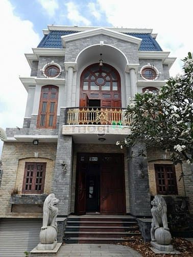 Biệt thự cổ điển sân vườn Cát Lái 460m² giá 38 tỷ - Chính chủ bán gấp!