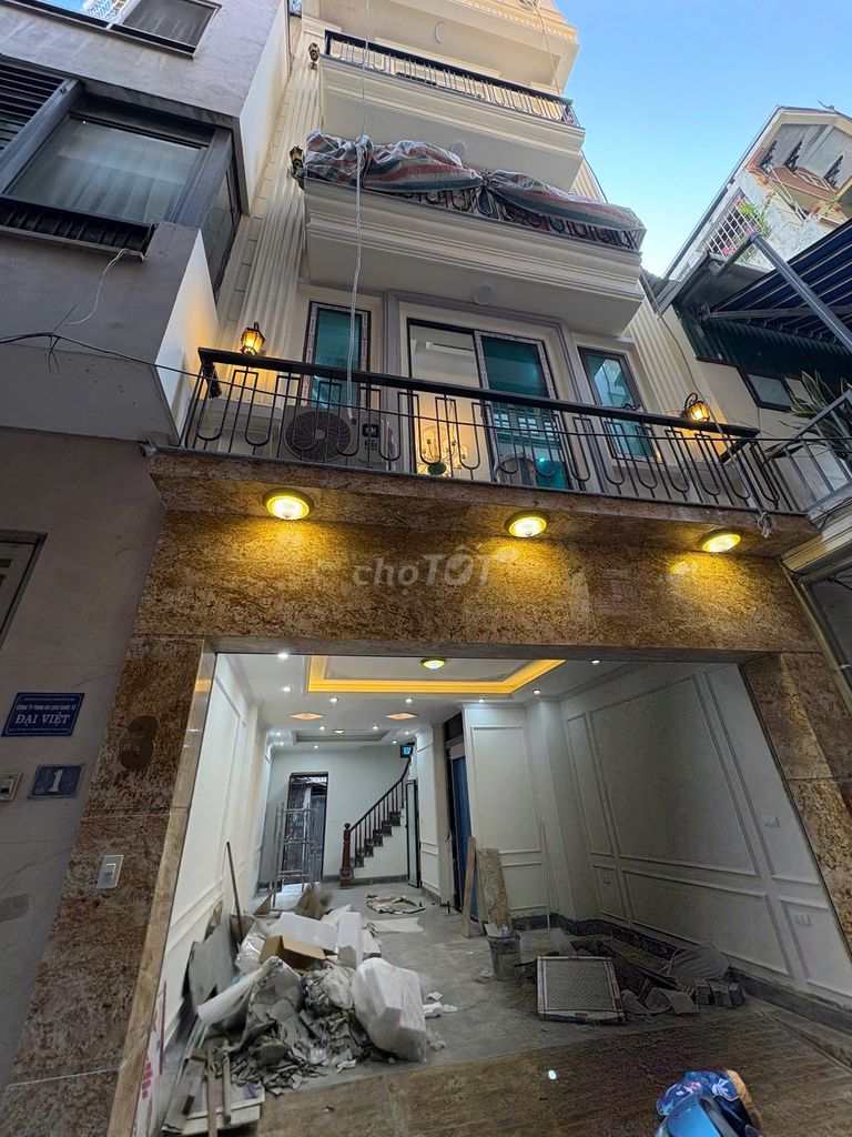 Bán nhà Dương Quảng Hàm - Ngõ ô tô - 47m² - Giá 22.8 tỷ, Sẵn sàng vào ở!