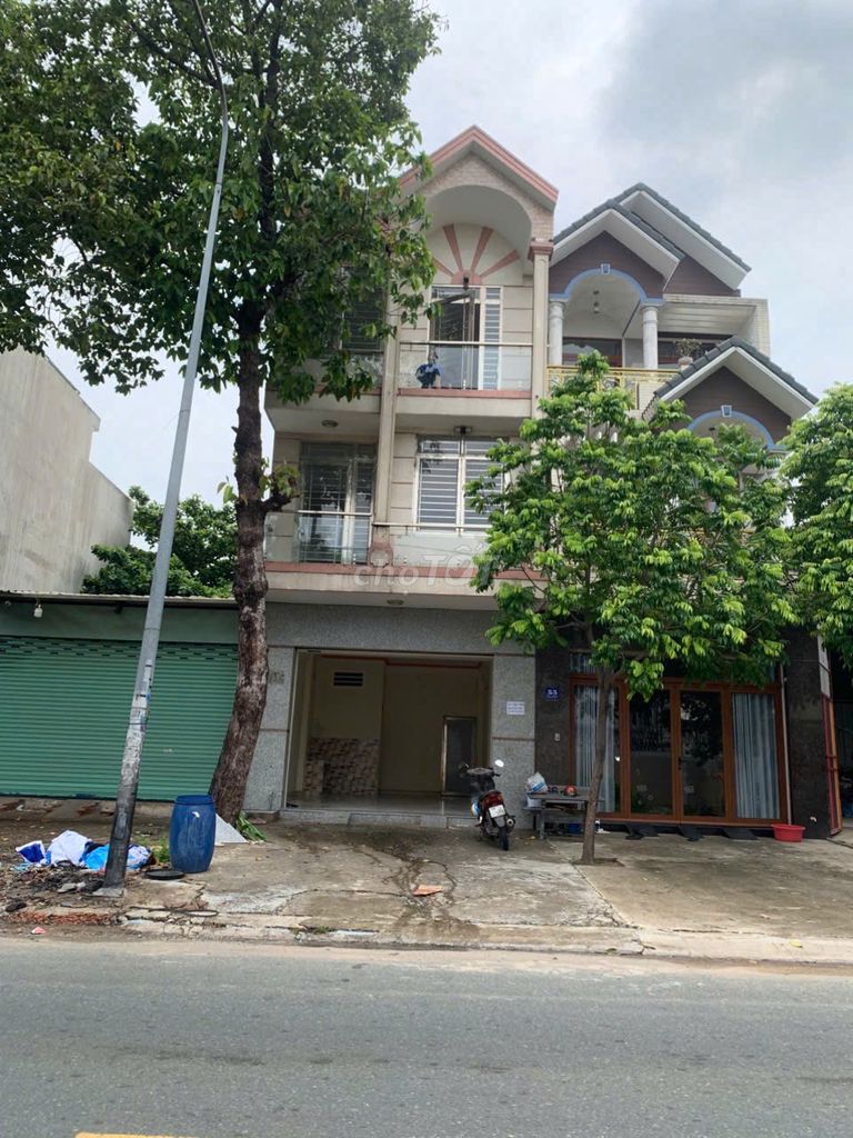 Nhà 3 tầng 5x20, khu phố Thống Nhất, gần Ngã Tư 550 Dĩ An, Bình Dương - Phù hợp kinh doanh và ở ngay!