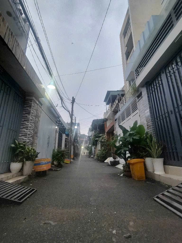 Nhà phố Gò Vấp 46m² giá 4 tỷ - Địa điểm lý tưởng cho gia đình trẻ!