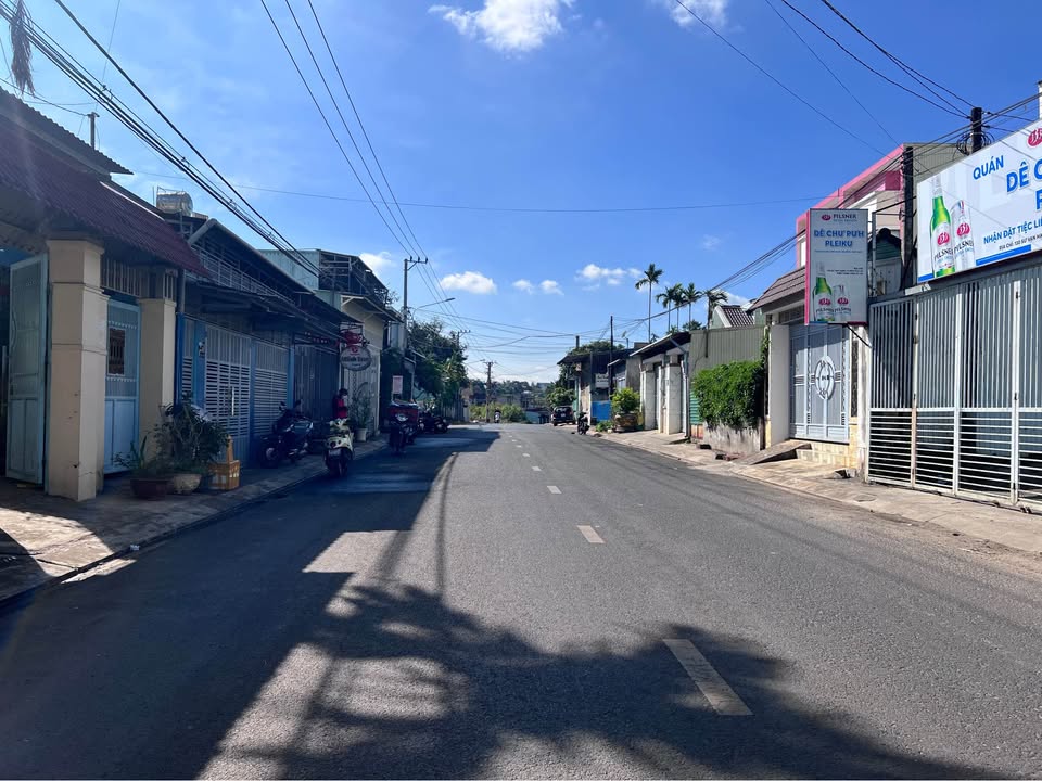 Đất mặt tiền Sư Vạn Hạnh - Phường Hội Thương, Pleiku 150m² giá 3.6 tỷ - Cơ hội đầu tư tuyệt vời!