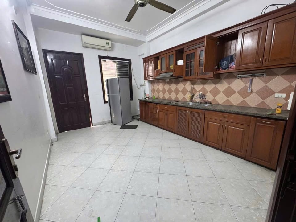 Nhà riêng cho thuê tại Ngõ 521, Đường Phạm Văn Đồng, 40m², giá 15 triệu - Nhận ngay!