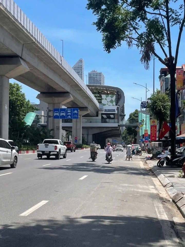 Nhà mặt phố Quang Trung, Hà Đông 98m² giá 30 tỷ - Kinh doanh đỉnh cao!