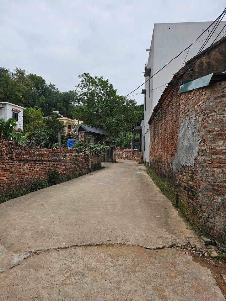 Đất nền Yên Lư Bắc Giang 200m² giá 1.9 tỷ - Cơ hội đầu tư hấp dẫn!