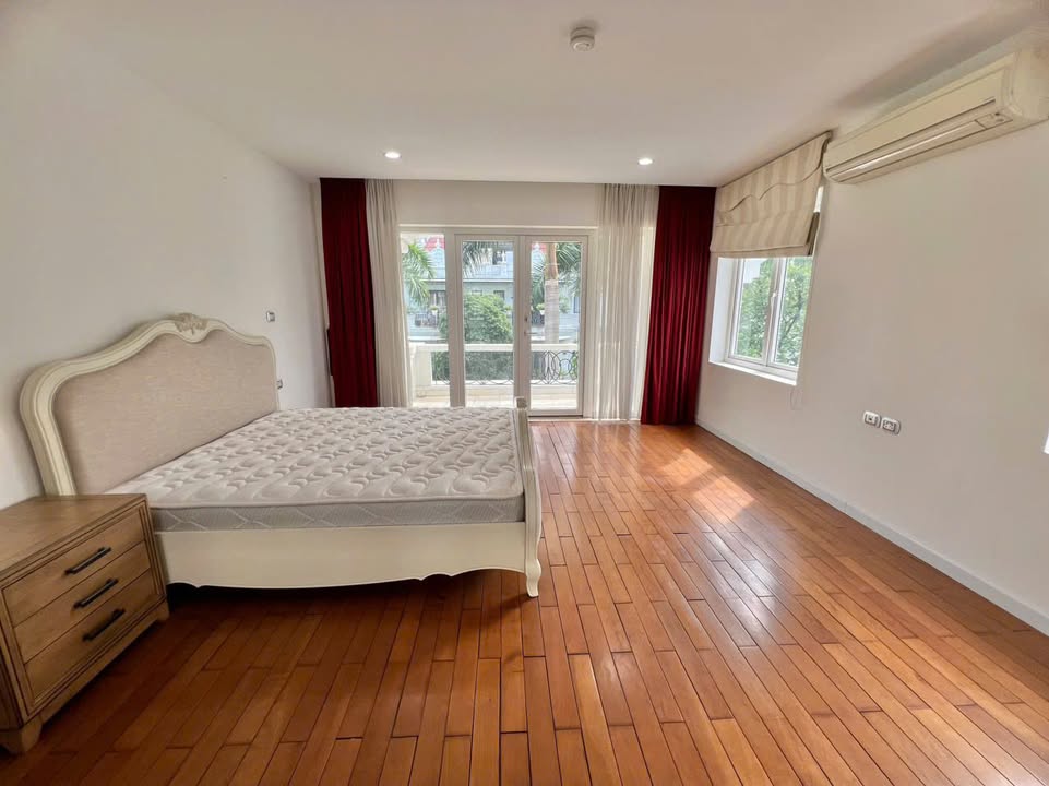 Biệt thự K24 Ciputra Tây Hồ 180m² giá 45 tỷ - Hướng Nam gần Vườn Hoa