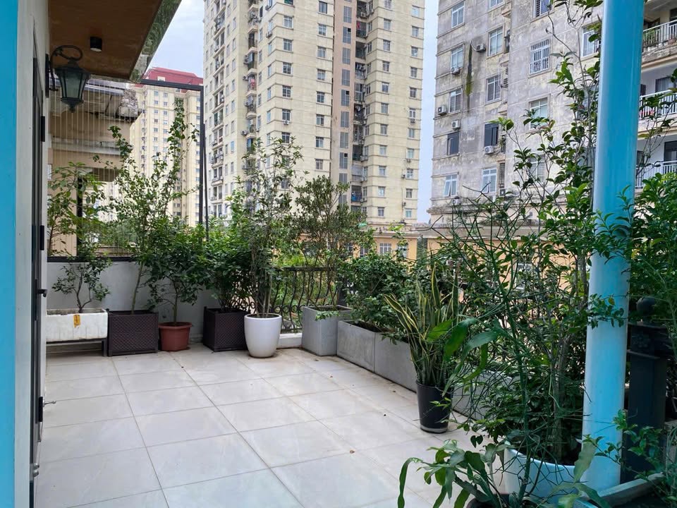 Biệt thự dãy G Ciputra Tây Hồ 180m² giá 76 tỷ - Hướng Đông Nam đẳng cấp!