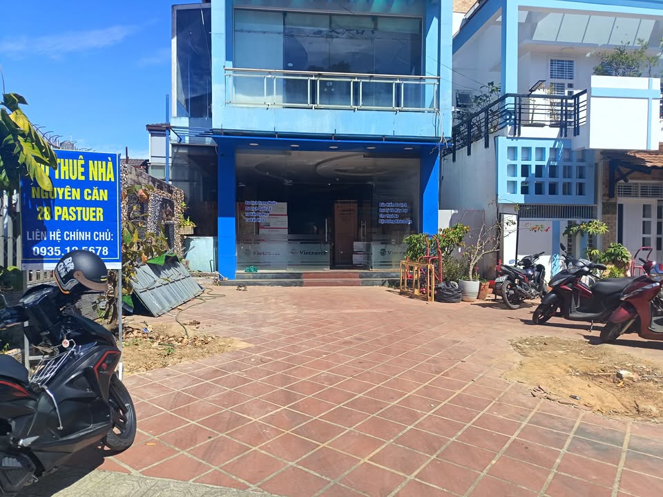 Cho thuê mặt bằng mặt tiền đường Pasteur Đà Lạt 210m² giá 35 triệu - Phù hợp mở văn phòng và trường học!