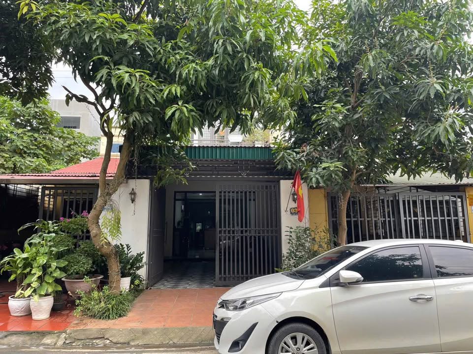 Nhà 2,5 tầng tại đường Chế Lan Viên, Lào Cai 121,5m² giá 3,45 tỷ - Chính chủ, gần trung tâm!