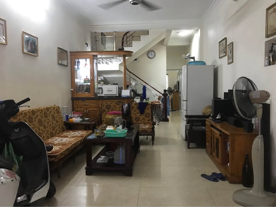 Nhà 2,5 tầng Đường Đà Nẵng, Ngô Quyền, Hải Phòng 72m² giá 2.399 tỷ - Chính chủ bán gấp!