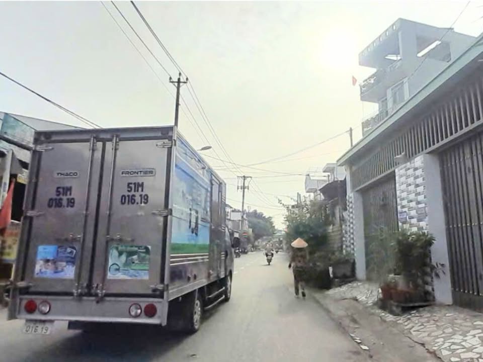 Nhà 84m² Hiệp Thành 13, Quận 12 - Hẻm xe tải, Sân đậu ô tô thoáng mát!