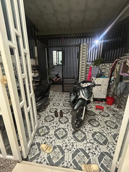 Nhà riêng Biên Hòa 76m² giá 1.3 tỷ - Chính chủ, khu dân cư đông đúc!