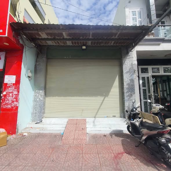 Nhà mặt tiền đường Ấp Chiến Lược, Bình Tân 105m² - Giá 12 triệu, kinh doanh thuận lợi!
