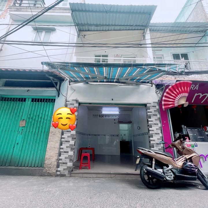 Nhà mặt tiền Đoàn Văn Bơ, Quận 4, 19m² giá 3.299 tỷ - Đầu tư sinh lời lý tưởng!