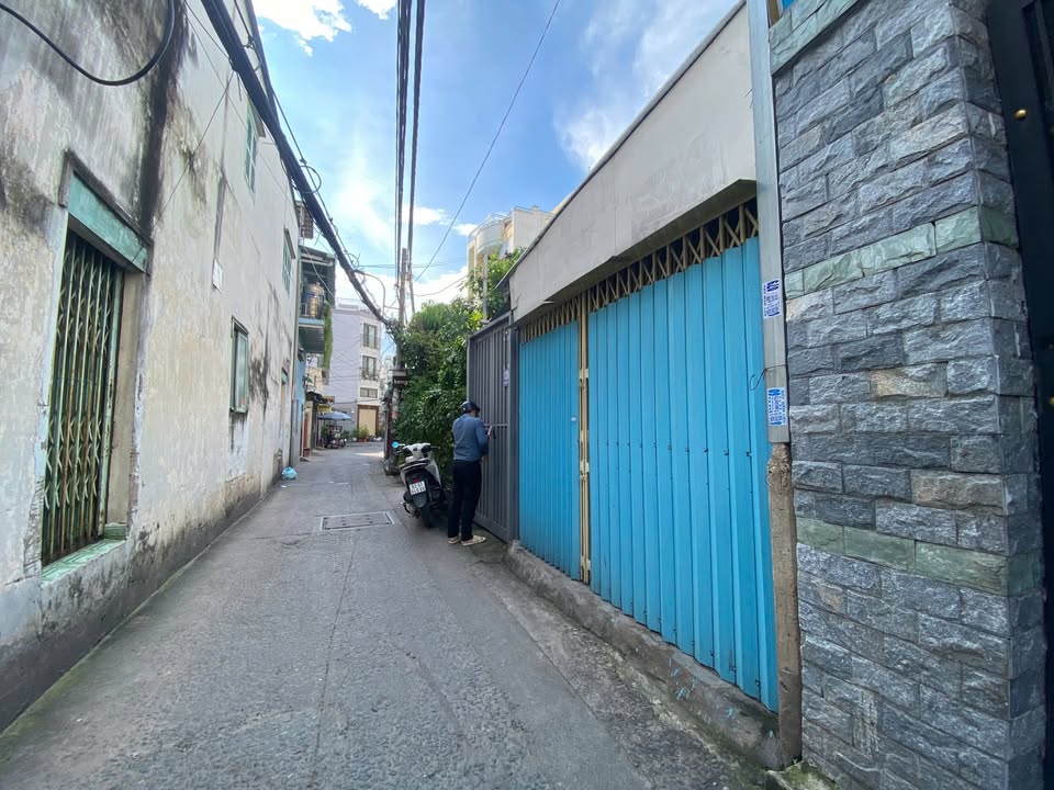 Nhà FrontHouse Phú Nhuận 93m² giá 13.5 tỷ - Siêu hiếm, cơ hội đầu tư tuyệt vời!