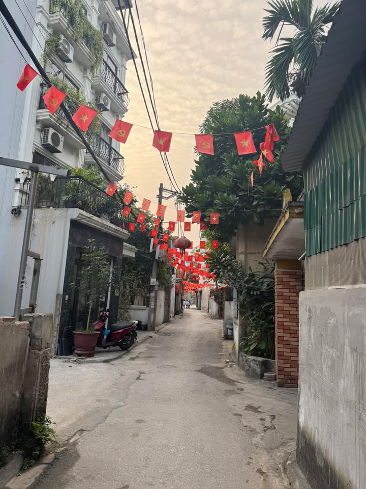 Đất nền mặt tiền 7.52m Phúc Lợi 205m² giá 19 tỷ - Vị trí đắc địa, tiện ích bạt ngàn!