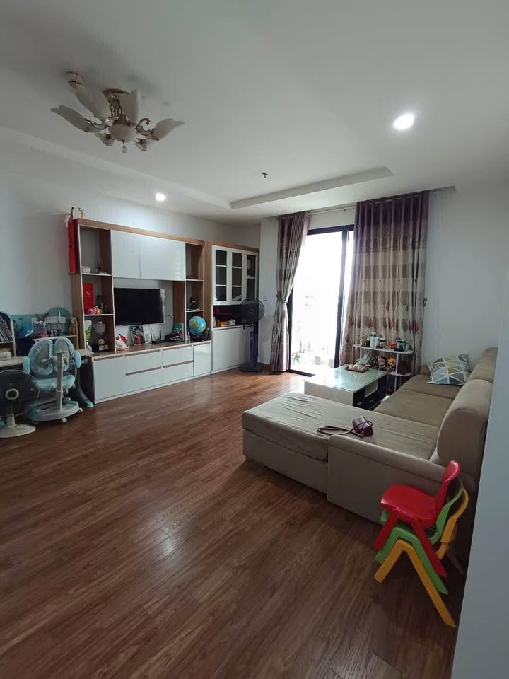 Căn hộ Chung cư 536A Minh Khai 72m² giá 10 triệu - Ban công Đông Nam thoáng mát!