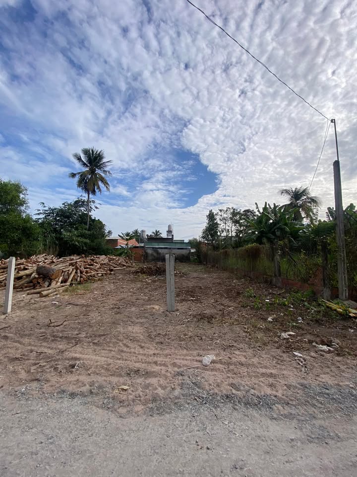 Đất thổ cư Hòa Thành 111m² giá 515 triệu - Sổ hồng chính chủ, xây dựng tự do!