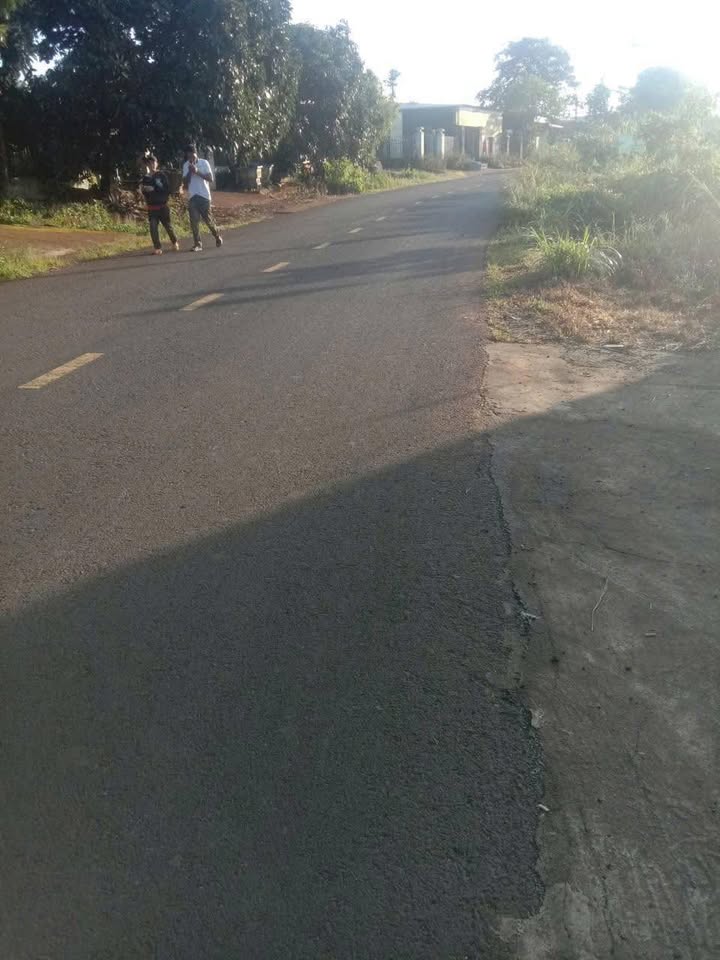 Đất nền Ea Khal 945m² giá 1.9 tỷ - Mặt tiền đường liên xã, thương lượng với chính chủ!