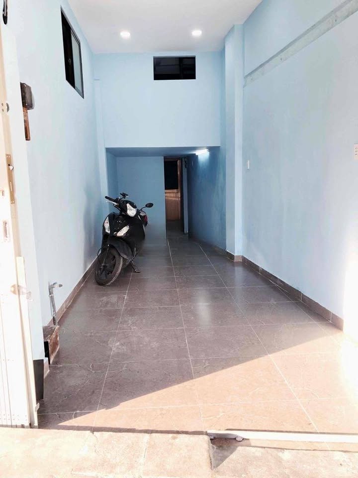 Cho thuê mặt bằng kinh doanh Vạn Kiếp Quận 5 giá 10 triệu - Lối đi riêng, thuận tiện cho kinh doanh!