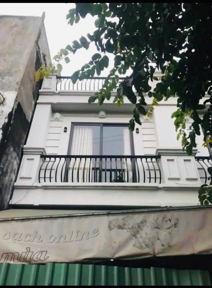 Nhà mặt tiền Phạm Văn Đồng, Bình Thạnh 56m² giá 16 triệu - Đầu tư kinh doanh sinh lời!