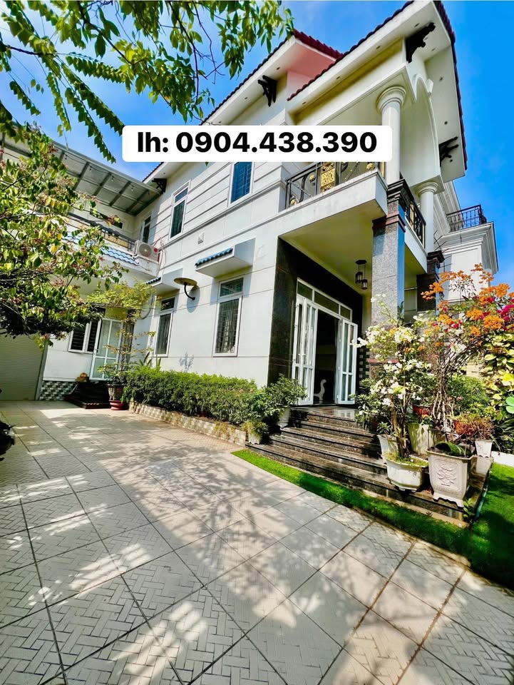 Biệt thự cho thuê đường Hà Huy Giáp, Thạnh Lộc, Quận 12 - Diện tích 220m², Giá 19 triệu/tháng, Thuận tiện kinh doanh