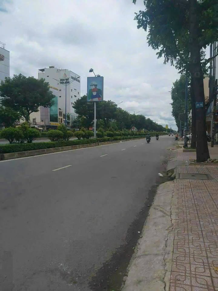 Khách sạn cho thuê tại Đông Hưng Thuận, Quận 12 - Diện tích 104m², giá 50 triệu/tháng - Phù hợp đầu tư sinh lời!