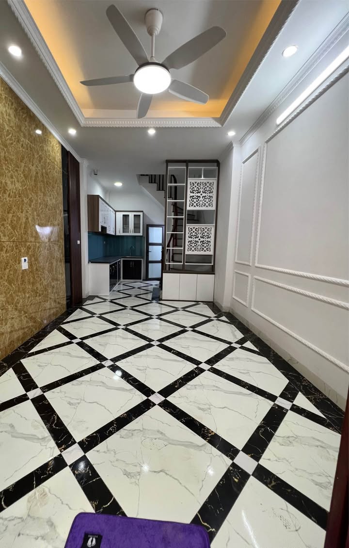 Nhà đẹp Hồ Tùng Mậu, Cầu Giấy 31m² giá 4 tỷ - Xây mới 5 tầng, 3 phòng ngủ!