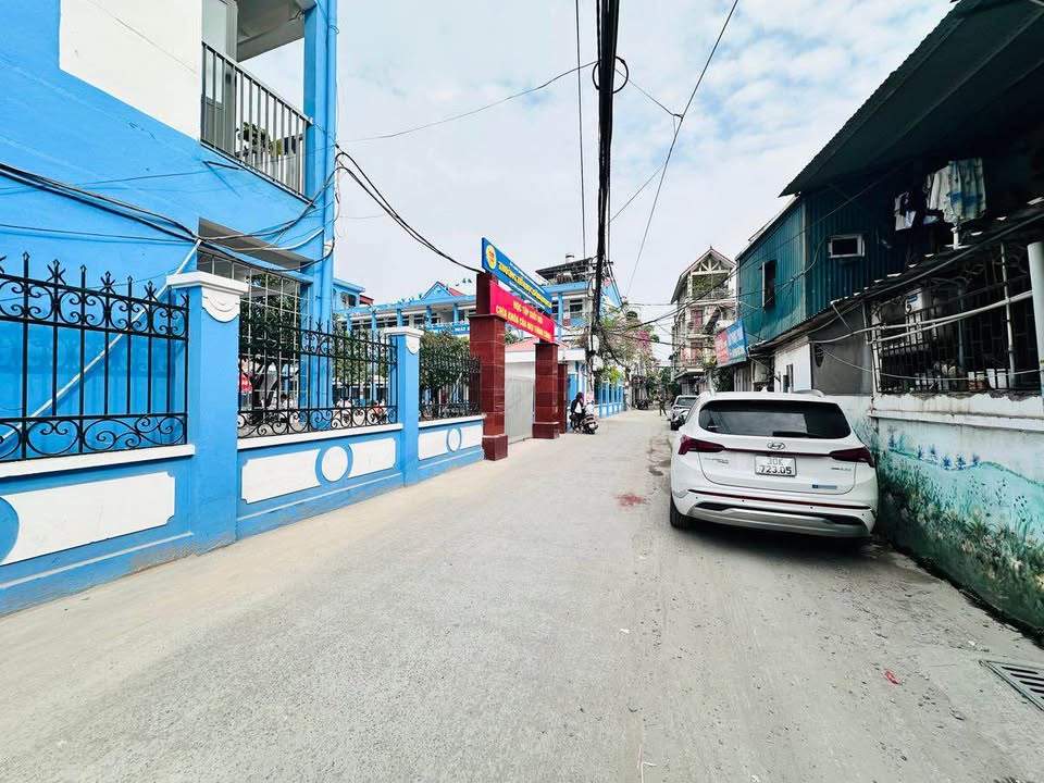 Nhà phố kinh doanh Đông Ngạc 31m² giá 9 tỷ - Đầu tư sinh lời ngay lập tức!