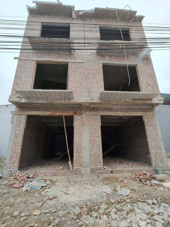 Nhà phố Đông Hải 1 Hải Phòng 70m² giá 4.7 tỷ - Tiện nghi đầy đủ, gần hồ Phương Lưu!