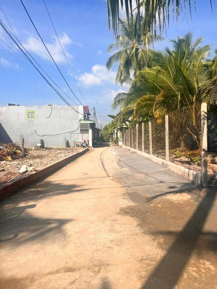 Bán đất nền góc 58m² tại hẻm 4 đường Bùi Hữu Nghĩa - Cơ hội đầu tư hấp dẫn!